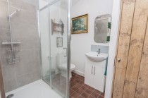 Images for Available With No Onward Chain in Bodiam