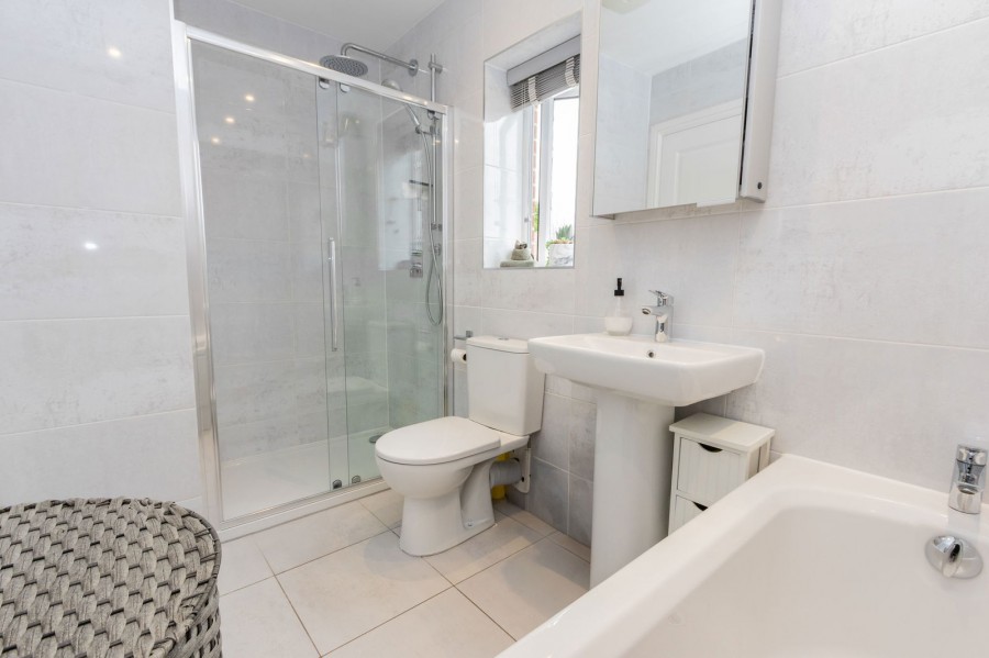 Images for Within Walking Distance Of Marden Station EAID:366206731 BID:bid
