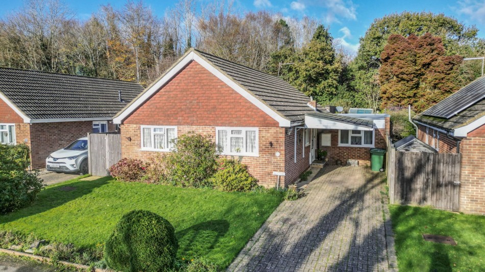 Images for 1.4 Miles From Etchingham Mainline Station in Hurst Green EAID:366206731 BID:bid