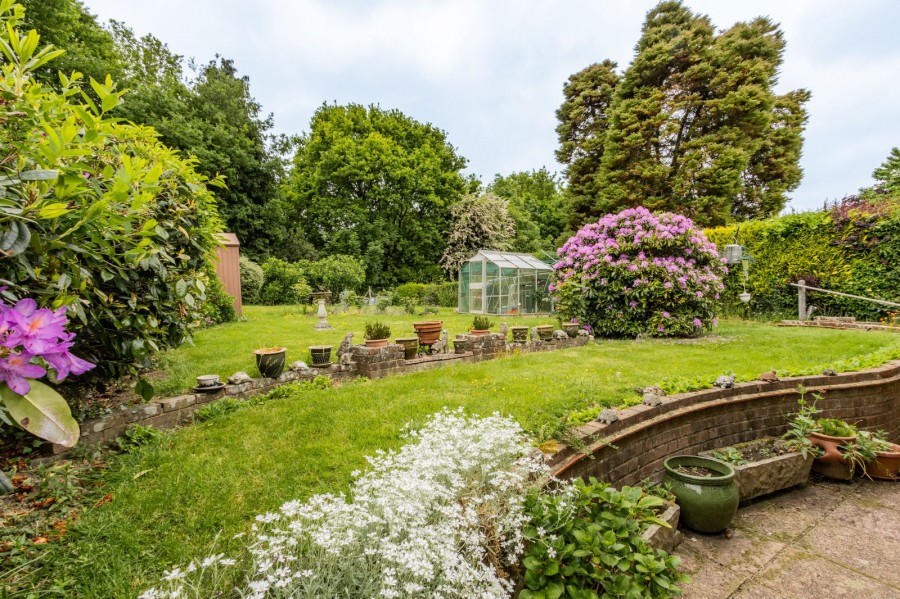 Images for 1.2 Miles From Etchingham Mainline Station in Hurst Green EAID:366206731 BID:bid