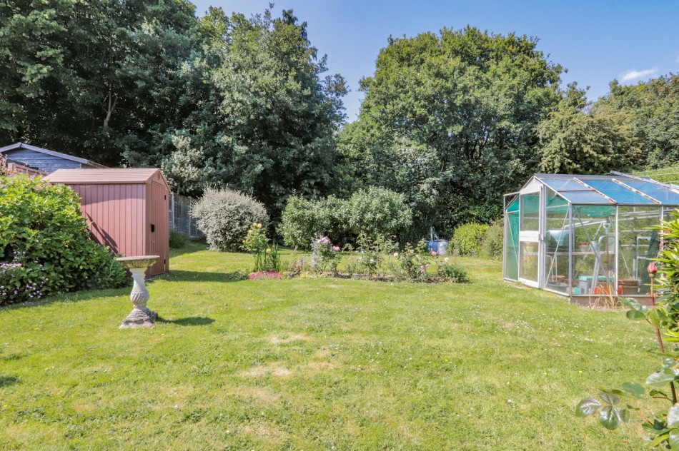 Images for 1.4 Miles From Etchingham Mainline Station in Hurst Green EAID:366206731 BID:bid