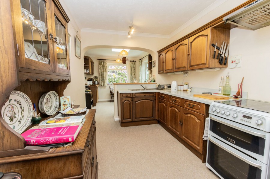 Images for 1.2 Miles From Etchingham Mainline Station in Hurst Green EAID:366206731 BID:bid