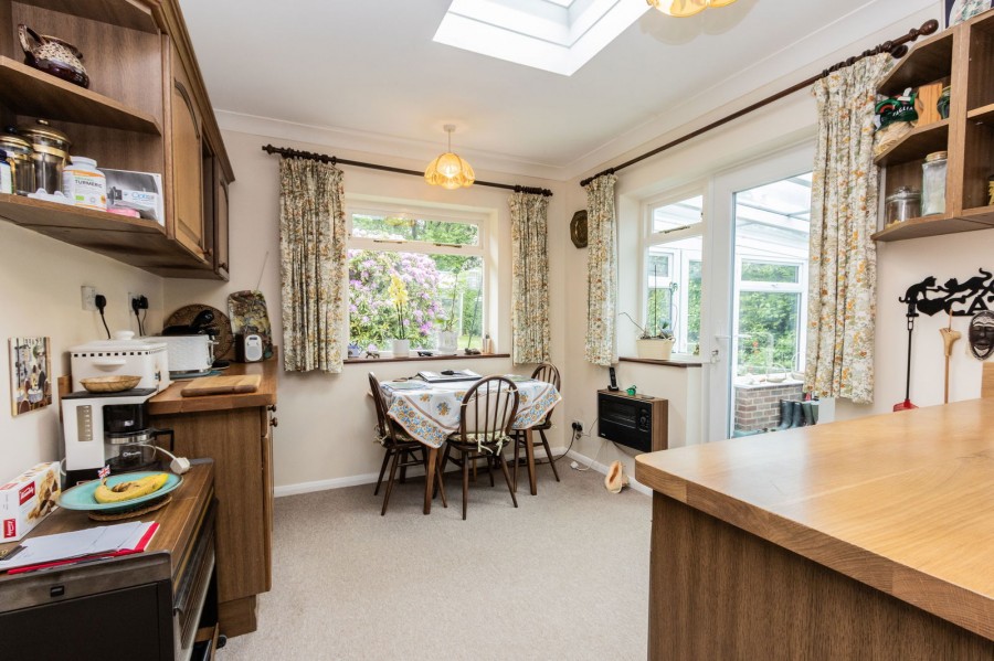 Images for 1.2 Miles From Etchingham Mainline Station in Hurst Green EAID:366206731 BID:bid