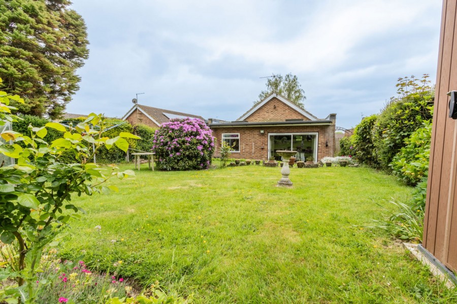Images for 1.2 Miles From Etchingham Mainline Station in Hurst Green EAID:366206731 BID:bid