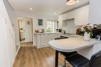 Images for Close Proximity To Marden High Street