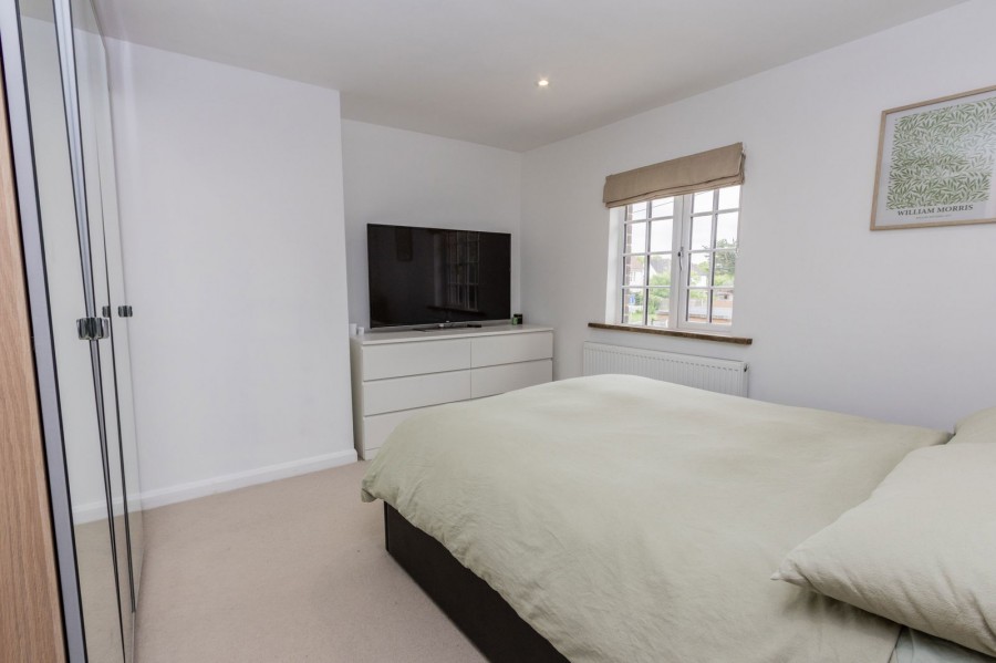 Images for Close Proximity To Marden High Street EAID:366206731 BID:bid