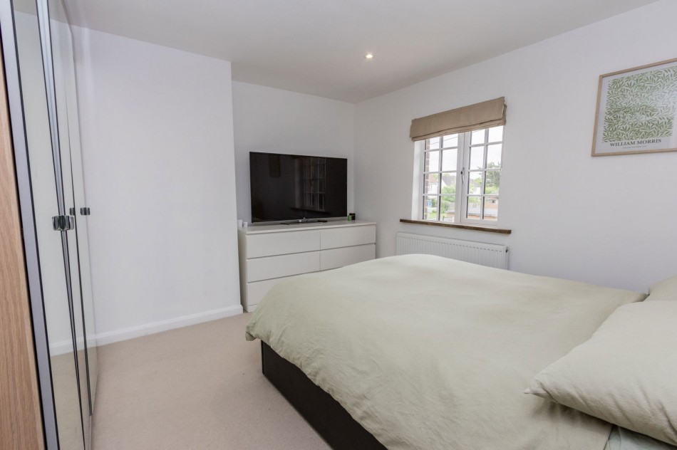 Images for Close Proximity To Marden High Street EAID:366206731 BID:bid