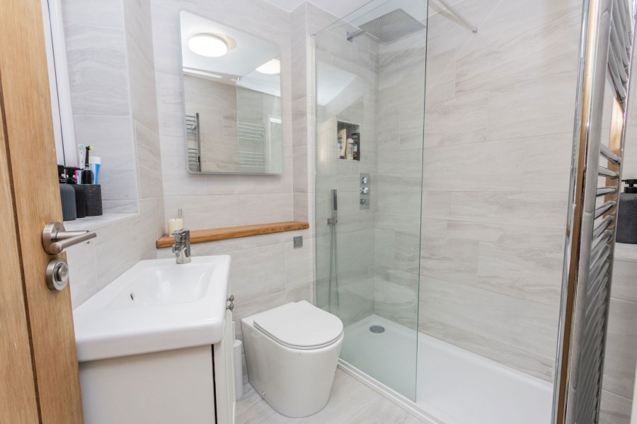 Images for Close Proximity To Marden High Street EAID:366206731 BID:bid