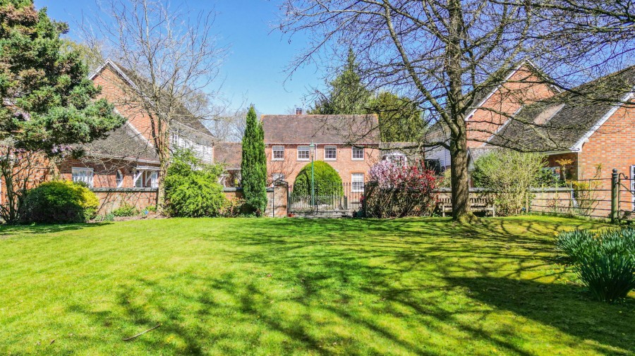 Images for Available With No Onward Chain In Staplehurst EAID:366206731 BID:bid