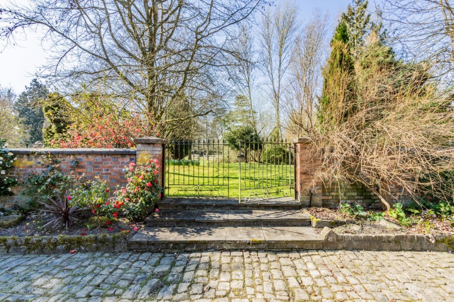 Images for Available With No Onward Chain In Staplehurst EAID:366206731 BID:bid
