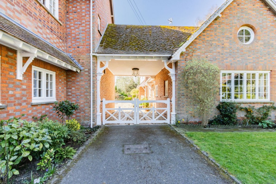 Images for Available With No Onward Chain In Staplehurst EAID:366206731 BID:bid