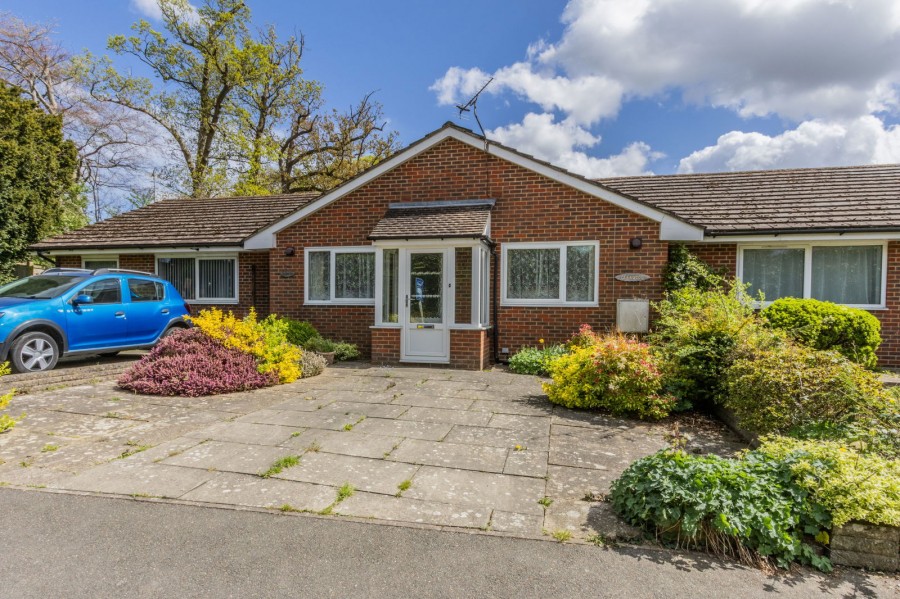 Images for Level Walking Distance To Hawkhurst Colonnade EAID:366206731 BID:bid
