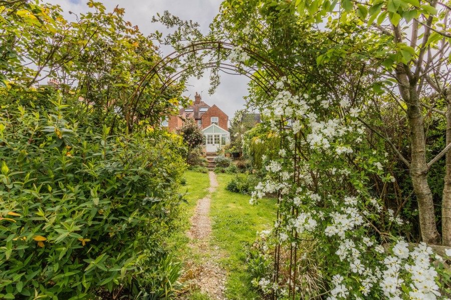 Images for Walking Distance of Hawkhurst Colonnade EAID:366206731 BID:bid