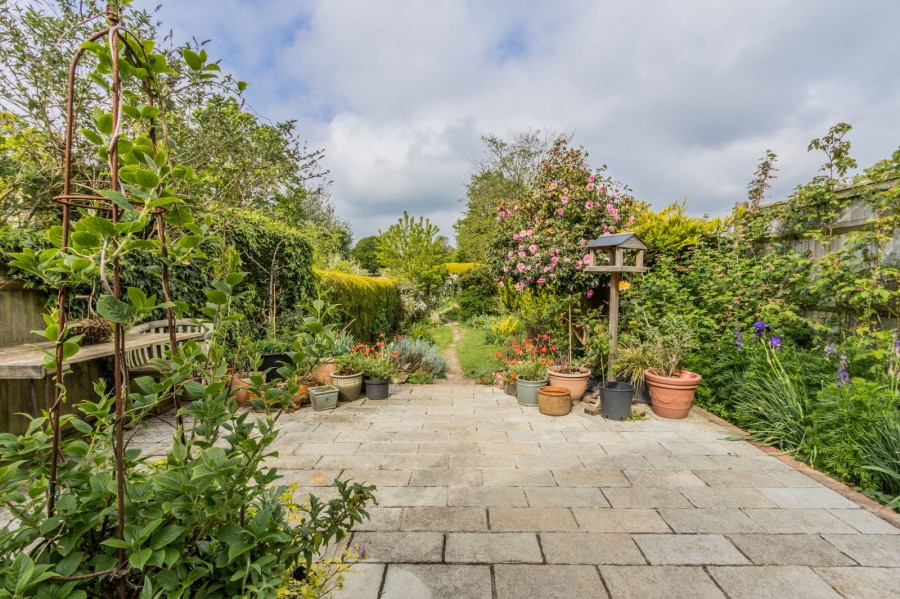 Images for Walking Distance of Hawkhurst Colonnade EAID:366206731 BID:bid