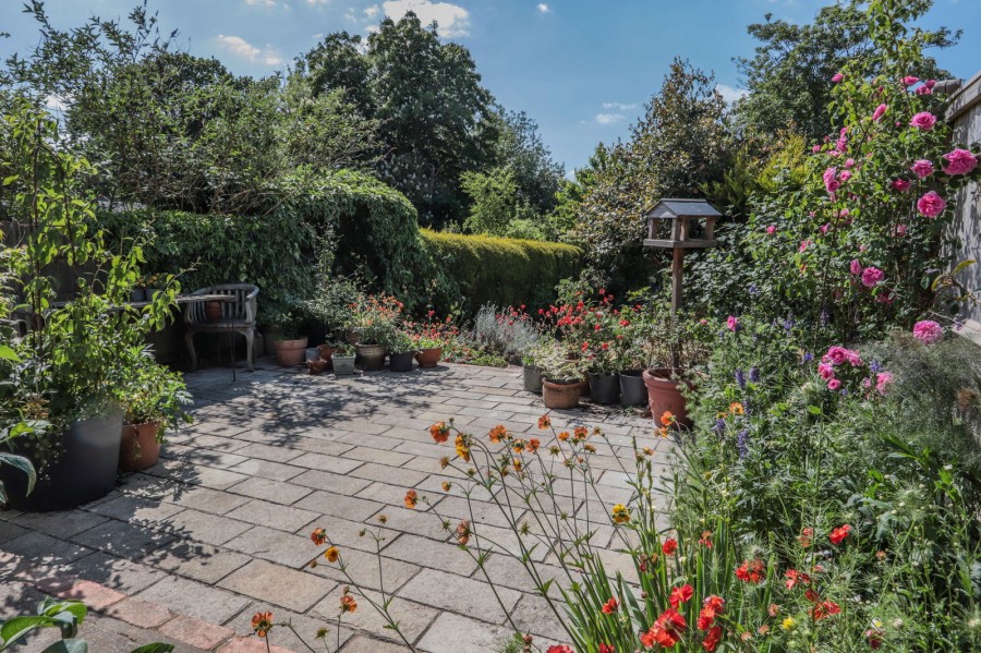 Images for Walking Distance of Hawkhurst Colonnade EAID:366206731 BID:bid
