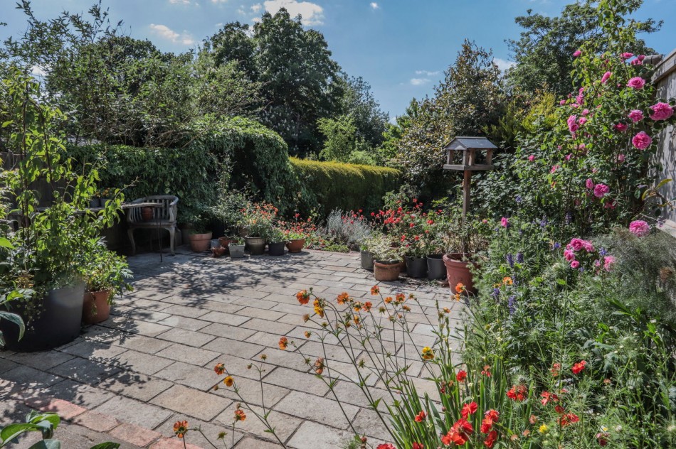 Images for Walking Distance of Hawkhurst Colonnade EAID:366206731 BID:bid