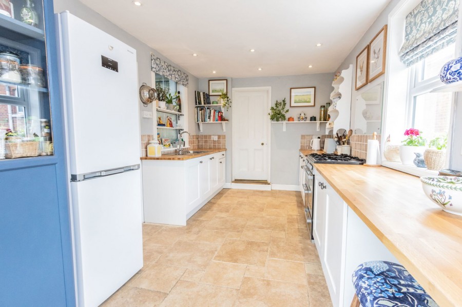 Images for Walking Distance of Hawkhurst Colonnade EAID:366206731 BID:bid