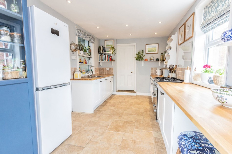 Images for Walking Distance of Hawkhurst Colonnade EAID:366206731 BID:bid