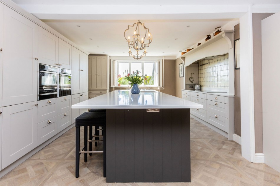 Images for A Substantial Period Home in Hawkhurst EAID:366206731 BID:bid