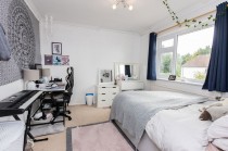 Images for Popular Residential Close in Sandhurst