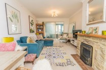Images for Popular Residential Close in Sandhurst