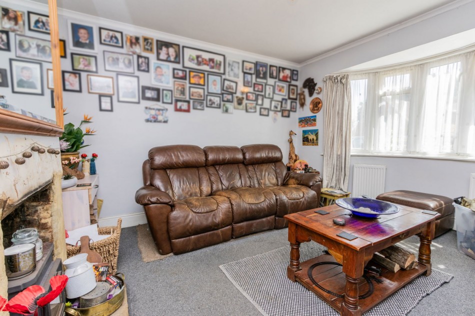 Images for Available With No Onward Chain in Hawkhurst EAID:366206731 BID:bid