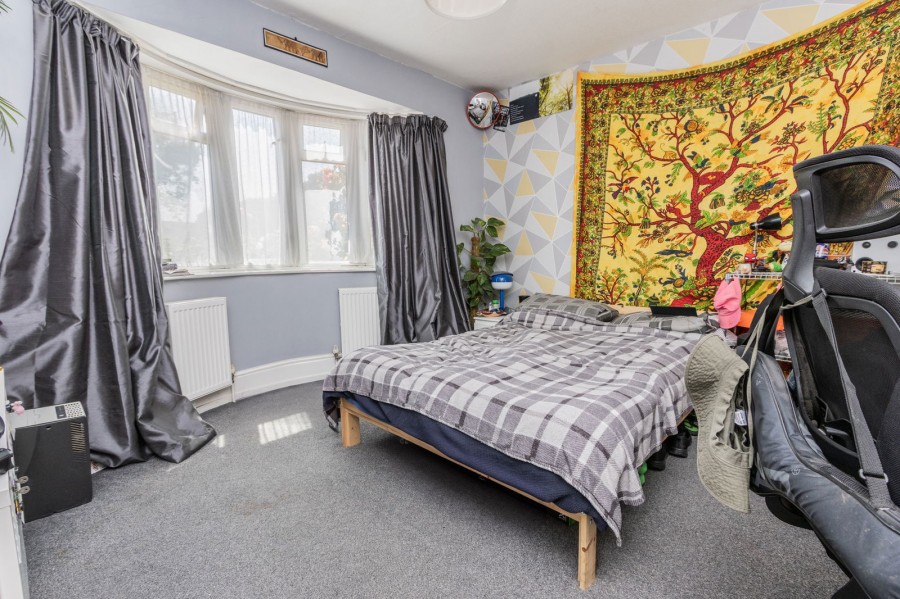 Images for Available With No Onward Chain in Hawkhurst EAID:366206731 BID:bid