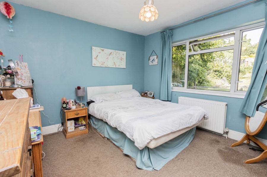 Images for Available With No Onward Chain in Hawkhurst EAID:366206731 BID:bid