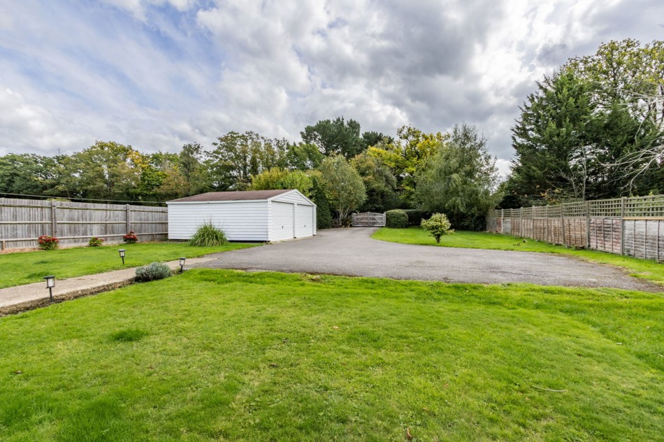 Images for With Uninterrupted Countryside Views in Sissinghurst EAID:366206731 BID:bid