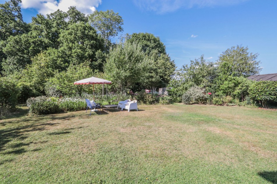 Images for Garden With Countryside Views In Wallcrouch EAID:366206731 BID:bid