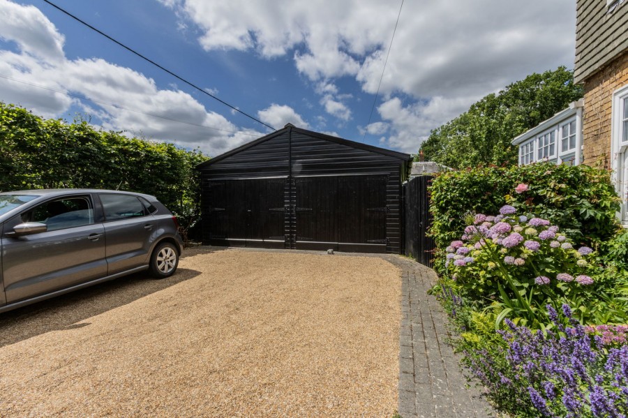Images for Garden With Views Over Adjoining Woodland in Wallcrouch EAID:366206731 BID:bid