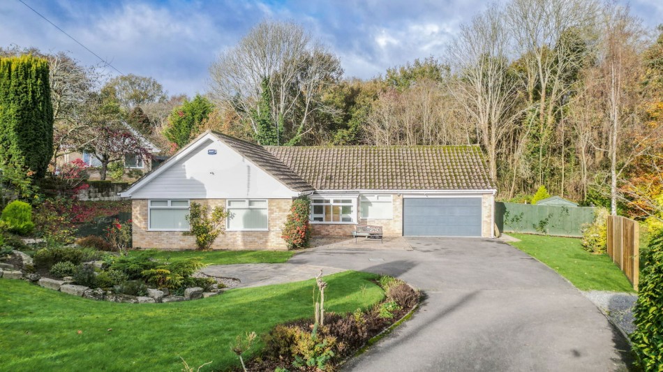 Images for Available With No Onward Chain in Hawkhurst EAID:366206731 BID:bid