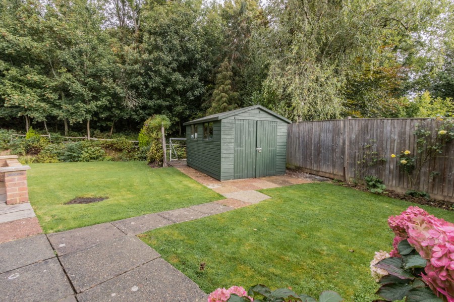 Images for Available With No Onward Chain in Hawkhurst EAID:366206731 BID:bid