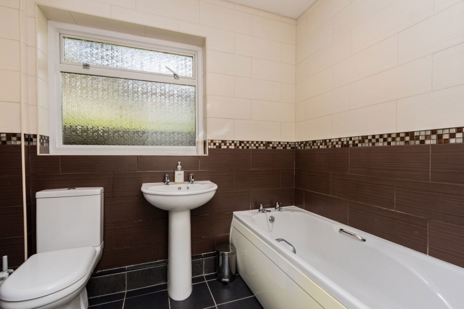 Images for Available With No Onward Chain in Hawkhurst EAID:366206731 BID:bid