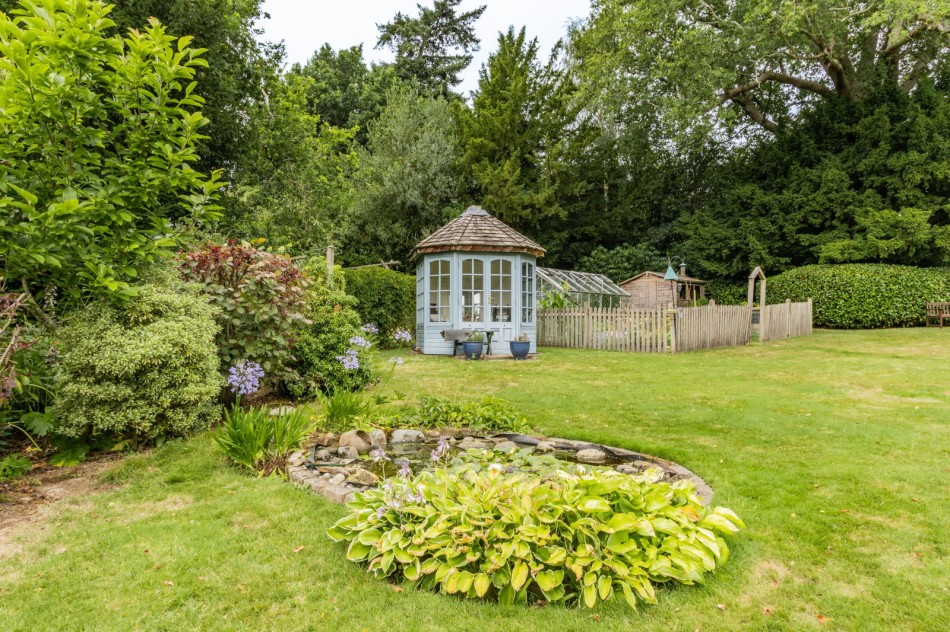 Images for With Expansive Surrounding Gardens in Hawkhurst EAID:366206731 BID:bid