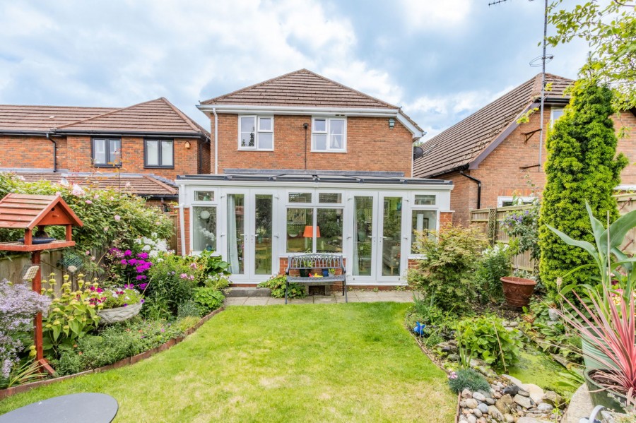 Images for Within Walking Distance to Cranbrook Town Centre & Schools EAID:366206731 BID:bid