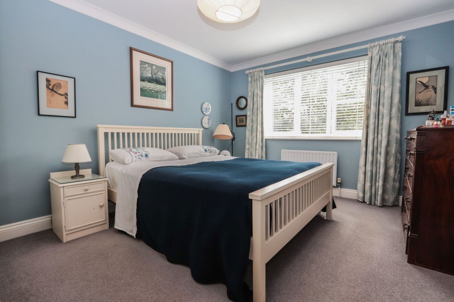 Images for Within Walking Distance to Cranbrook Town Centre & Schools EAID:366206731 BID:bid