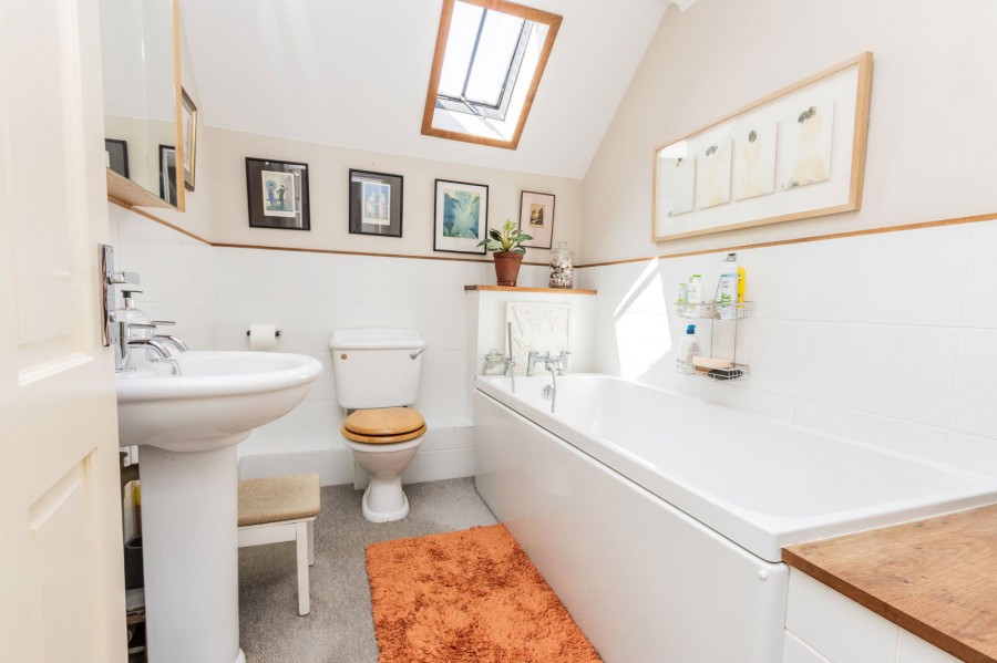 Images for Within Walking Distance to Cranbrook Town Centre & Schools EAID:366206731 BID:bid