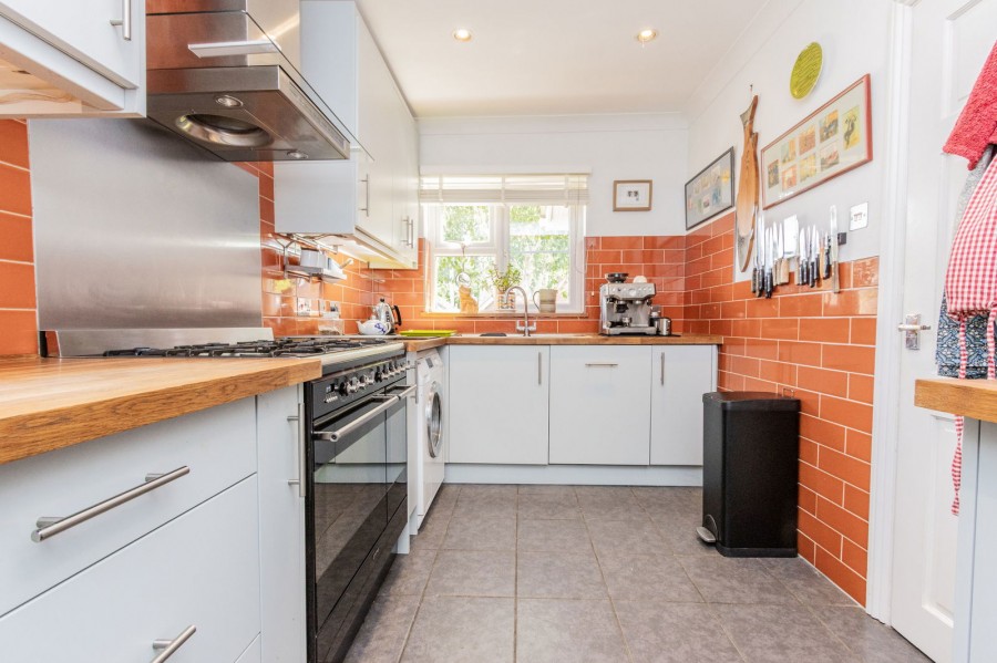 Images for Within Walking Distance to Cranbrook Town Centre & Schools EAID:366206731 BID:bid