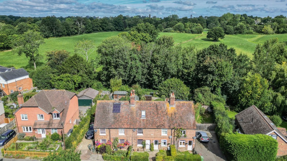 Images for Available With No Onward Chain in Hawkhurst EAID:366206731 BID:bid