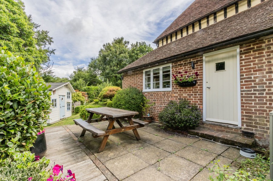 Images for On A Rural Lane Location In Hawkhurst EAID:366206731 BID:bid