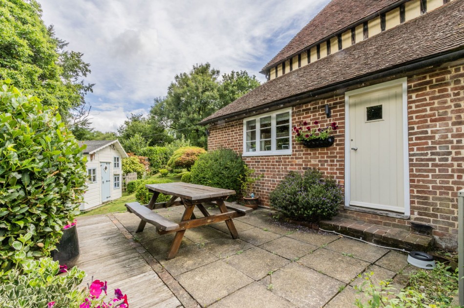 Images for On A Rural Lane Location In Hawkhurst EAID:366206731 BID:bid