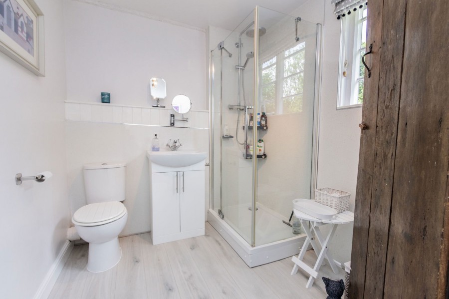 Images for On A Rural Lane Location In Hawkhurst EAID:366206731 BID:bid