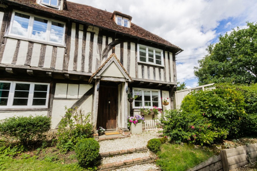 Images for On A Rural Lane Location In Hawkhurst EAID:366206731 BID:bid
