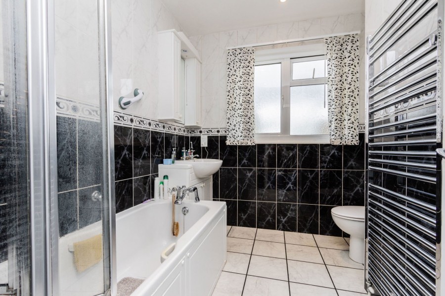 Images for Walking Distance To Ticehurst Village High Street EAID:366206731 BID:bid