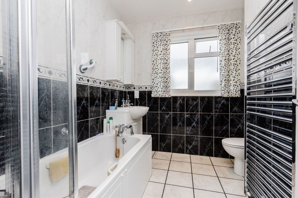 Images for Walking Distance To Ticehurst Village High Street EAID:366206731 BID:bid