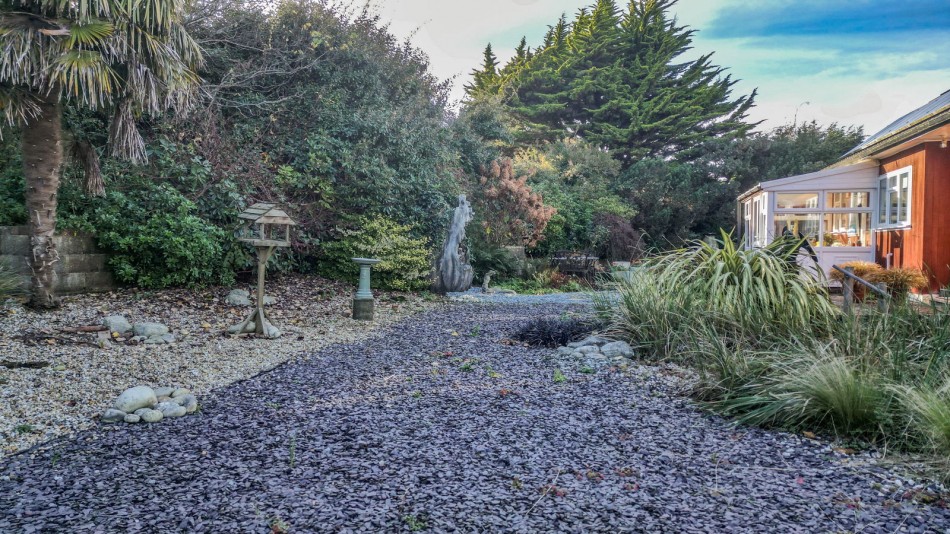 Images for Walking Distance To Ticehurst Village High Street EAID:366206731 BID:bid