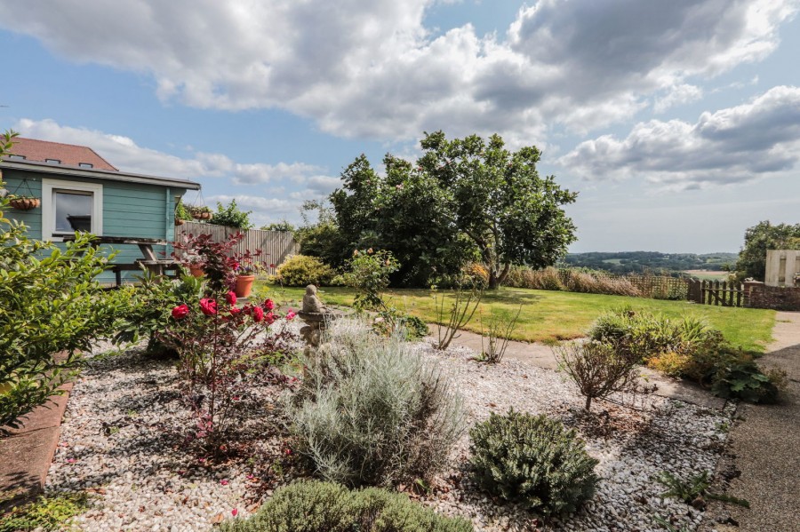 Images for With Stunning Countryside Views In Burwash EAID:366206731 BID:bid