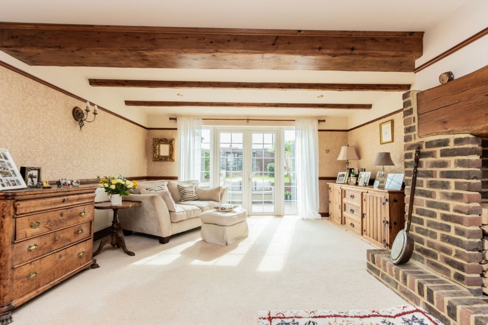 Images for 2115sqft Of Accommodation In Battle EAID:366206731 BID:bid