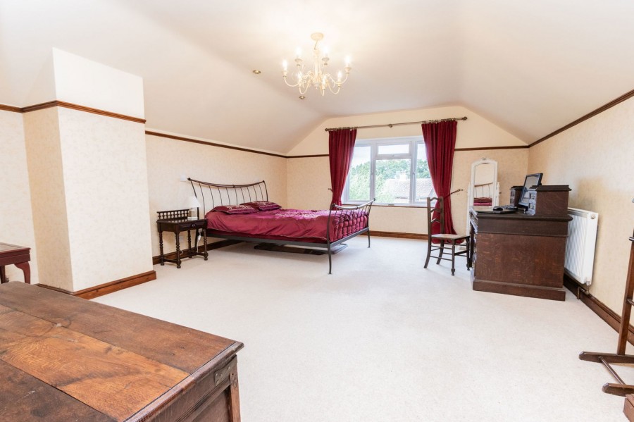 Images for 2115sqft Of Accommodation In Battle EAID:366206731 BID:bid